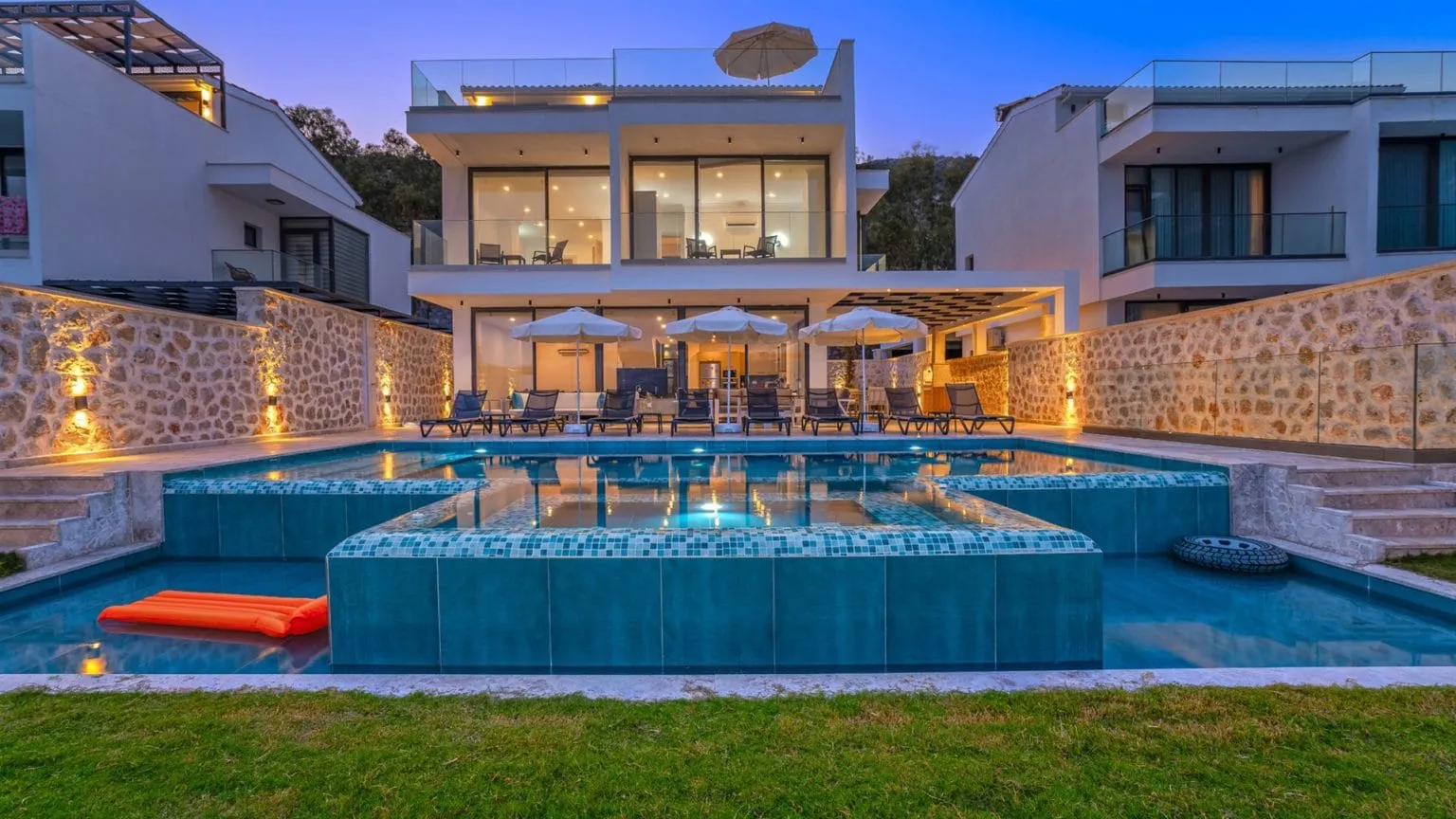 Villa Lion — fotoğraf 1