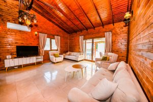villa woodhouse